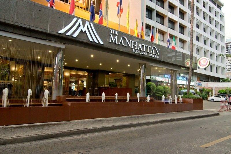 Manhattan Hotel Bangkok Exterior photo