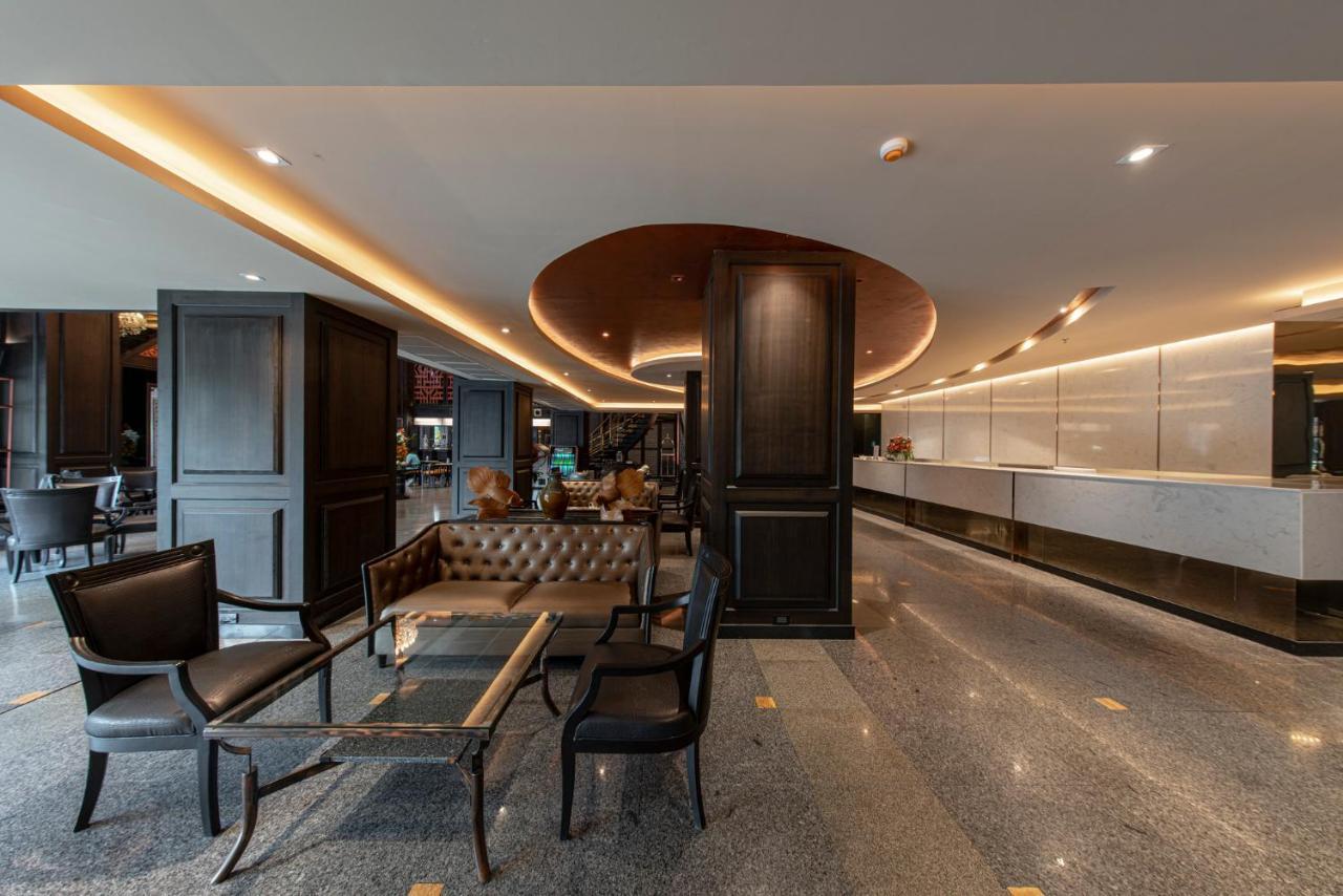 Manhattan Hotel Bangkok Exterior photo
